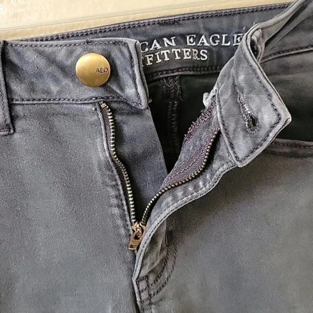 American Eagle Womens Gray Cropped Jeggings - Size 6